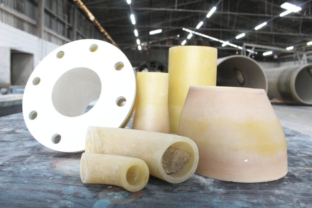 Flange e conexões em PRFV fabricadas pela Eqsan